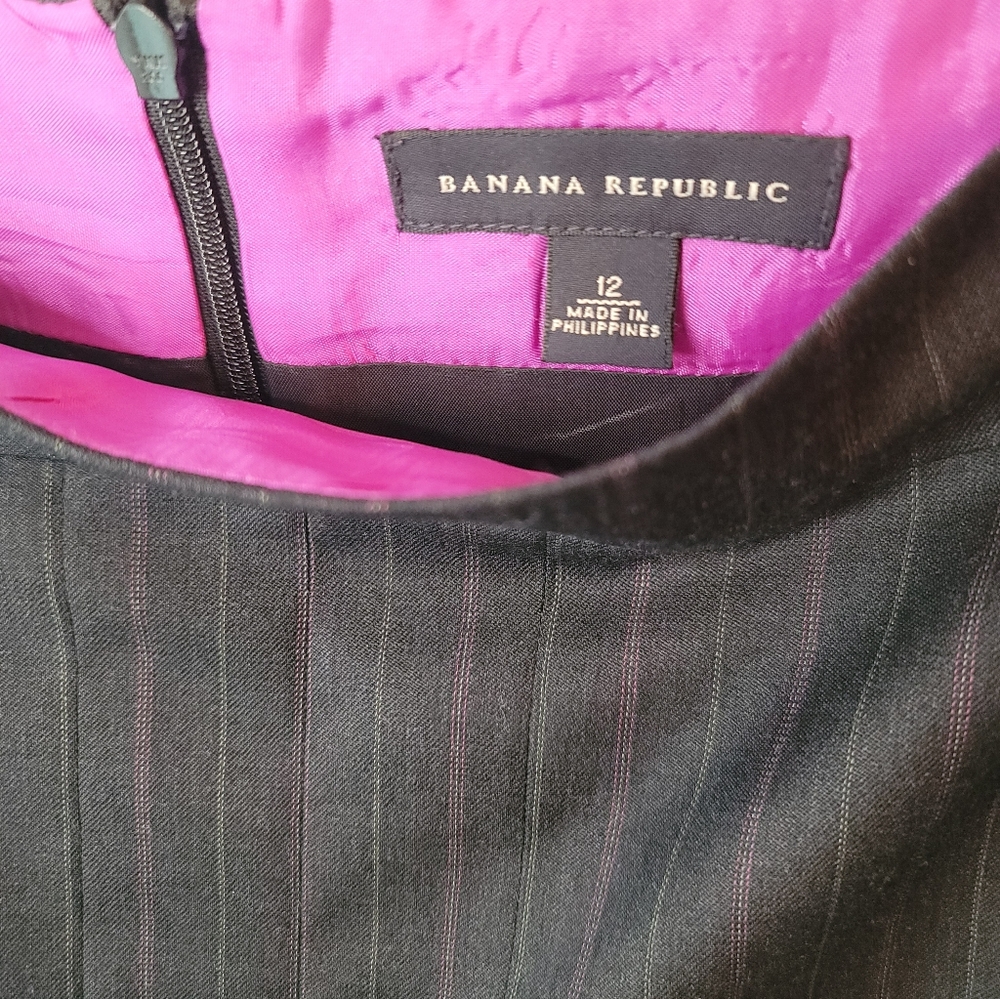 Banana Republic Charcoal Pinstripe Suit Set - Picture 10 of 11